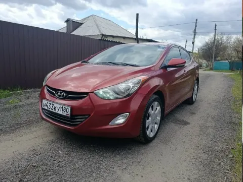 Продам hyundai elantra md 2011 год, акпп, двигатель 1.8 л. собственник, владею с 2020 года. авто был... - фотография