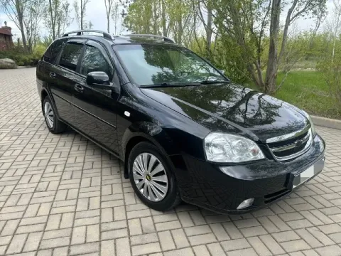 Продаю chevrolet лачетти год выпуска 2013универсал с родным пробегом 123 тыс технически автомобиль в... - фотография
