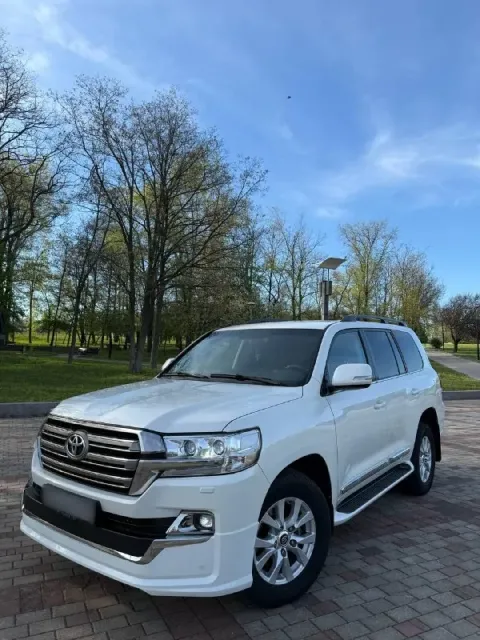 Toyota land cruiser 200 2016 года выпуска, 4,5 дизель, 180 тысяч пробега, не бита не крашена, любые... - фотография