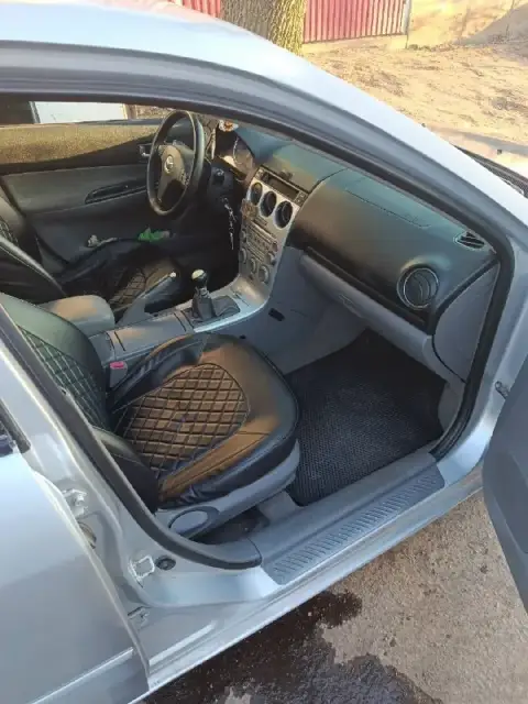 Продам mazda 6.2005год. На ходу каждый день. Кпп 5 ступка. 2литра мотор141 лошадь. Макеевка. 300000₽... - фотография