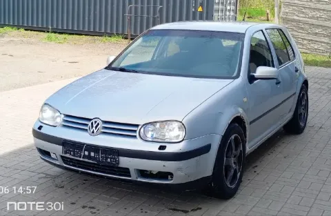 Volkswagen golf 4 год выпуска 2000 мотор 2.0 газ бензин автомобиль в хорошем состоянии мотор работае... - фотография