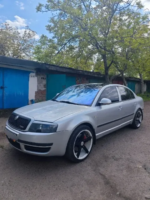 Продам skoda superb 2006 года выпуска. пробег: 250 тысяч. 1 8 t. установлен газ пропан. размер колес... - фотография