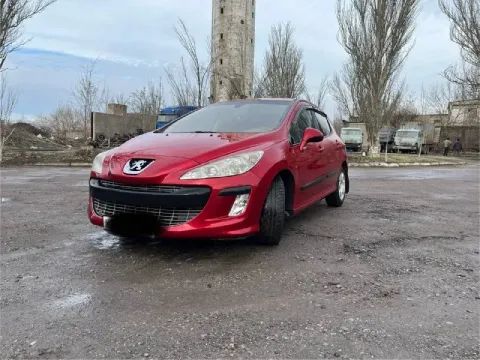 Peugeot 308 2008г. в. пробег 350000км авто на полном ходу, езжу каждый день. во владении 3 года. 300... - фотография