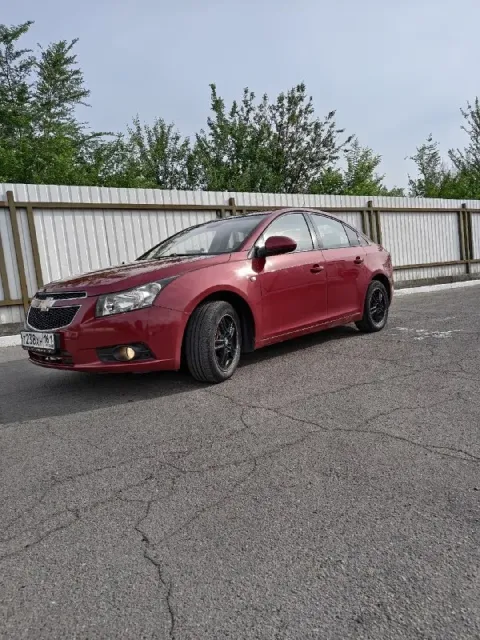 Продам chevrolet cruze 1.6. В хорошем состоянии. По низу рынка. По мотору и коробке вопросов нет, мо... - фотография