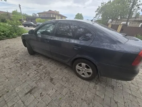 Продам шкода октавия а5 2010г. мотор 1.8турбо работает ровно масло не расходует. коробка (дсг) не пи... - фотография