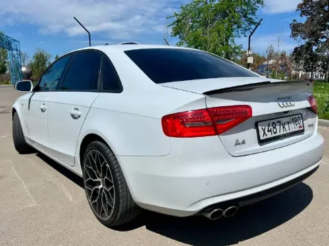 Продам audi a4 b8 машина в около идеальном состоянии. произведен капитальный ремонт двигателя, масло... - фотография