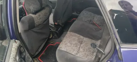 Продам машину opel vectra b 1997 года машина не гнилая, метал полностью целый, машина запускается но... - фотография