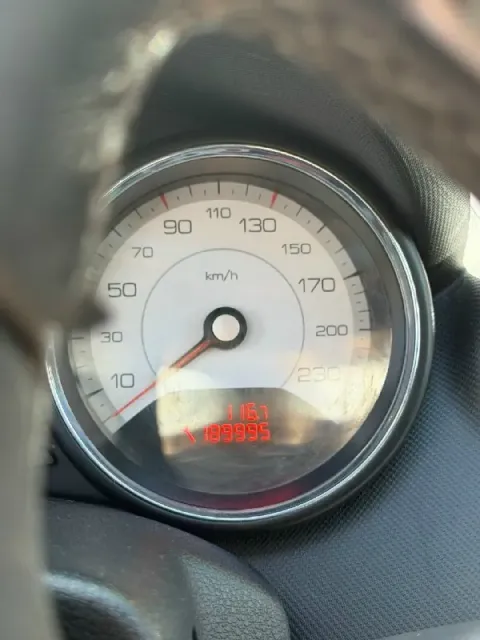 Автор: продажа peugeot 308♥️ пробег 190 тыс. машинка 2008 года выпуска, на автомате. все работает ко... - фотография