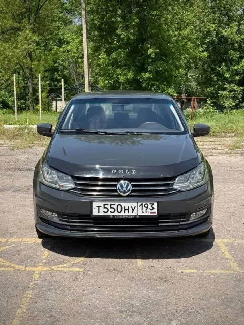 Volkswagen polo цена- 888.000₽ год- 2018 мотор - 1.6 бензин пробег - 165 тыс. км коробка - механика... - фотография