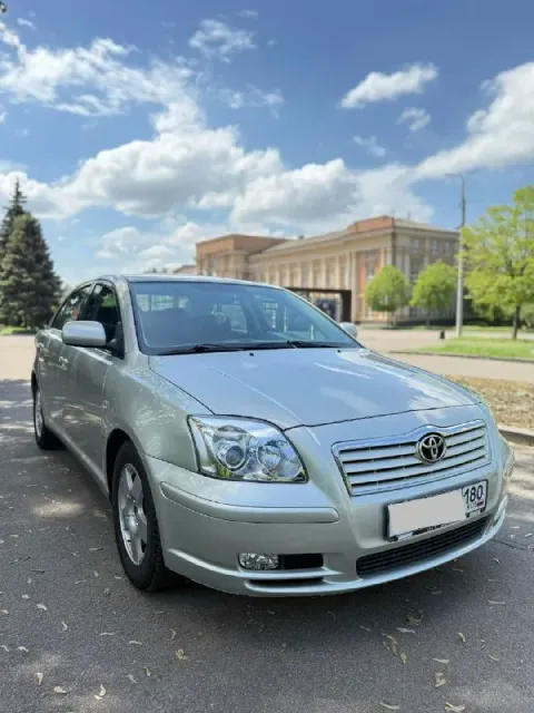 Продам toyota avensis 2005г. В двигатель 1.8 бензин коробка механическая 5-ти ступка. Я один хозяин ... - фотография