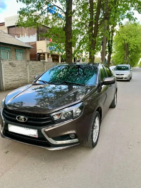 Продам lada vesta 2015 г.
Мотор 1.6 не дымит не троит.
Масложора нет.
Кпп механика, ходовая вся обсл... - фотография