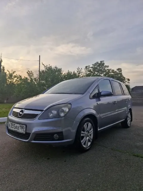 Продам opel zafira b 2005 бензин / газ двигатель 1.8 (140лс) пробег 218 000 км на 215 000 км был вып... - фотография
