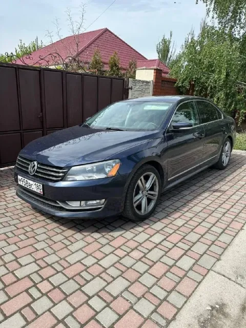 🚘 volkswagen passat b7 год : 2015 ✅комплектация : sel premium ✅пробег : 270000км ✅мотор : 2.0 tdi ✅... - фотография