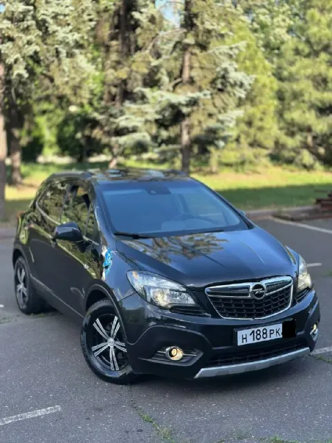 Opel mokka 🖤 год выпуска - декабрь 2015 года родной пробег - 157 тысяч. комплектация максимальная- c... - фотография