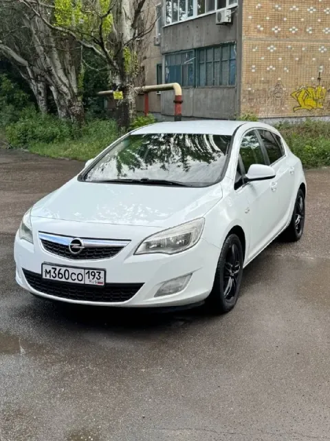 Продается opel astra 2011 год 1.6 мкпп атмосферник цена: 695.000 руб + разумный торг реальному покуп... - фотография
