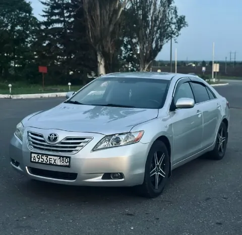 Продам toyota camry 2008 года цена-880.000 рублей(торг) пробег 242 тыс км двигатель 2.4 коробка -обы... - фотография