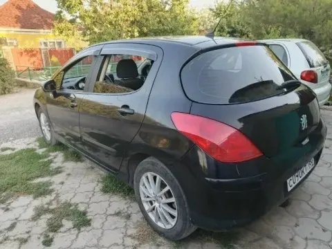 Продам peugeot 308 1.6. 2008 года на ходу но требует замены вольвотроника цена 340000 79493578006 ол... - фотография