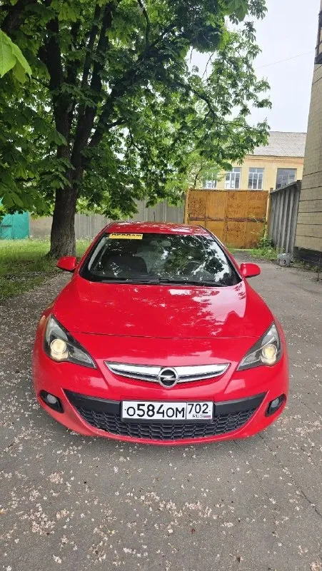 Продается opel astra gts! 🔹 год выпуска: 2012 🔹 пробег: 160,000 км 🔹 двигатель: 1.4 л, бензин 🔹 коро... - фотография