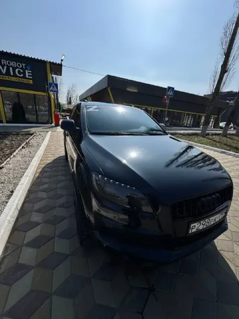 🚗 q7 4l 2011 авто в отличном состоянии есть мелкие дефекты по лкп не критично авто находится в росто... - фотография