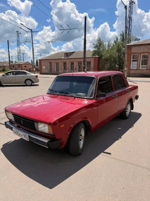 🚙продам автомобиль ваз 2105 год выпуска: 1982 ✅описание: -двигатель 1.3 на ремне, работает отлично,... - фотография