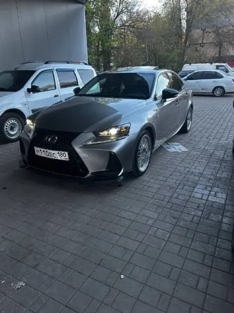 Lexus is 300 2.0 турбо 245 л. с 2020 г. пробег : 89 000 машина в отличном состоянии, владею 2 года х... - фотография