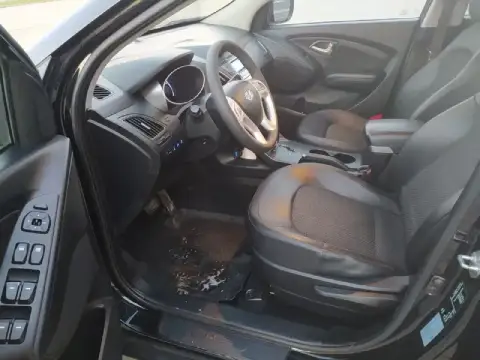 Продаю❗️❗️❗️ hyundai ix 35.чешская сборка! Мотор:2.0 бензин. Год 2012. Пробег159600.акпп. Полный при... - фотография