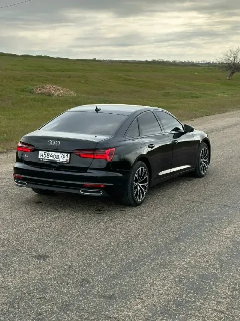 Продаю свой автомобиль audi а6с8 2021 года в хорошем состоянии двигатель 2.0 турбо мягкий гибрид пер... - фотография