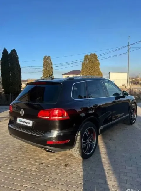 Продам volkswagen touareg 2010 года красивый и надежный автомобиль с бензиновым двигателем. пробег а... - фотография