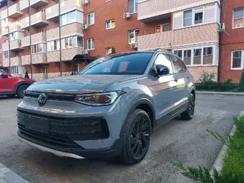 Продам volkswagen tharu xr 300 tsi 2025 г. в. 1.5 / 160 л. с. бензин робот передний привод панорама... - фотография