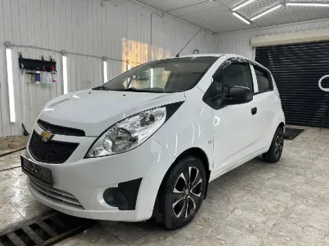 Продам chevrolet spark ( chevrolet спарк)м300,2013 г. В.1.0( 68 л/ с. 4-хцилиндровый! 5-тидверный хе... - фотография