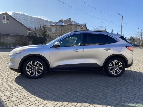 Ford esсaре iv 2020 годa πробег 78 тысяч км двигaтель объемом 1.5 турбо (180 л. с. ) акππ 8 ст. , пе... - фотография