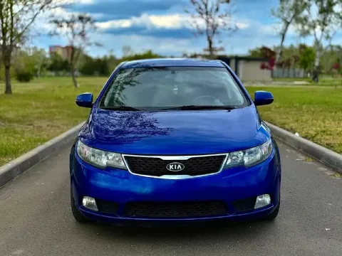 🚙Марка: kia cerato
⚙️Двигатель:1.6
⛽️Вид топлива:бензин
📅Год выпуска:2010
💴Цена:735.000.руб(торг-обм... - фотография