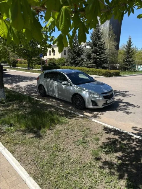 Продам chevrolet cruze 2013г.
Двигатель : 1.8 бензин
Коробка : акпп
Автомобиль ежедневно эксплуатиру... - фотография