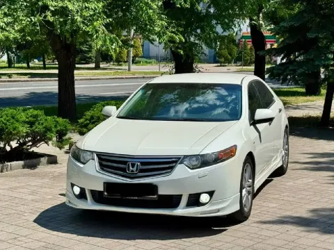 Honda accord types 8 рест 2009 год очень красивый цвет. 2.4 мотор. кожаный салон автомобиль дарит не... - фотография