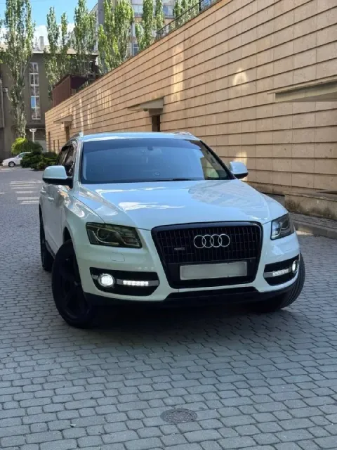 Audi q5 quattro / 2.0 tfsi / автомат / представляем вашему вниманию роскошный кроссовер, который соч... - фотография