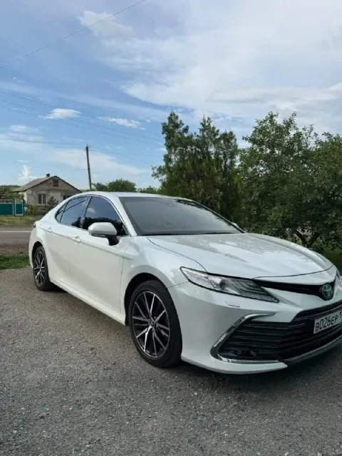 Продаётся toyota camry 75, белый перламутр цвет, полная комплектация. надёжный седан бизнес‑класса —... - фотография