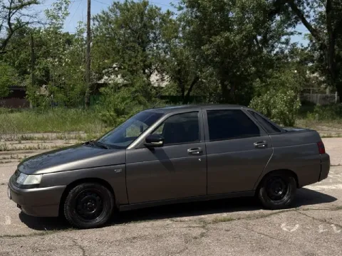 Продам свой ваз 2110 в красивом цвете кориандр 2006г. двигатель 1.6 шеснарь 124мотор очень бодрый, к... - фотография