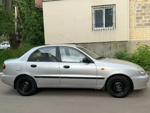 Заз sens весь в заводском окрасе технически на 5+, полностью обслужен, мотор, коробка, ходовка работ... - фотография