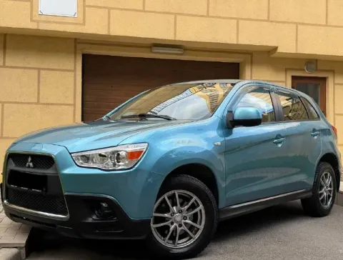 Mitsubishi asх - этo автoмoбиль, кoторый выделяетcя свoей надежнoстью и комфортoм.
Год выпуска 2012
... - фотография