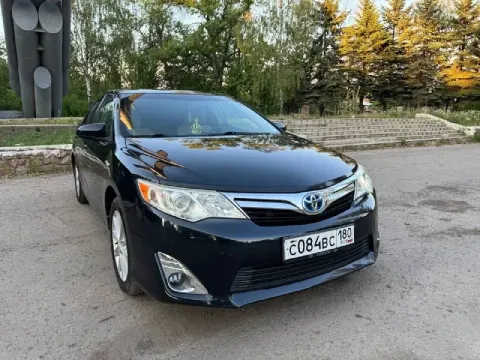 Продам toyota camry 50 🚀🚀🚀 мотор 2.5 бензин hybrid. расход топлива 5 на 100 пробег 156т. м. авто в х... - фотография