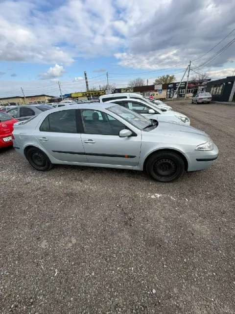 Продам renault лагуна 2, 2001 г. В. Двигатель 1.8 пробег 325000 состояние хорошее, без вложений, в 2... - фотография