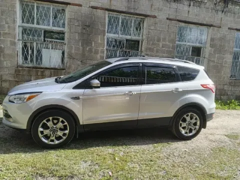 Ford escape,2012 года. объём 2.0 ecoboost,245 л. с. , движок на цепи, коробка гидротрансформатор 6-т... - фотография