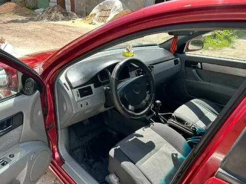 Продам chevrolet лачети 2009г двигатель: 1.6 (109лс) коробка: механика пробег: 197к машина в хорошем... - фотография
