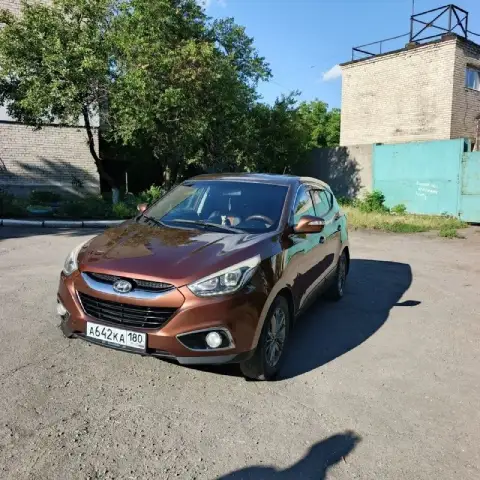 Продам автомобиль хëндай ix35. Год выпуска 2014 куплен в 2015 есть подтверждающие документы. Недавно... - фотография