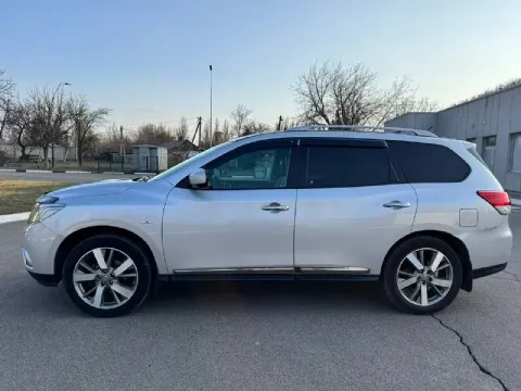 Марка автомобиля: nissan pathfinder год выпуска: 2014 пробег: 240000 км объем двигателя: 3.5 описани... - фотография