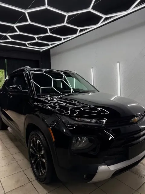Продам chevrolet trailblazer 2020 год мотор 1.3t коробка автомат, пробег 97 тысяч км, цена 1.850₽ ав... - фотография