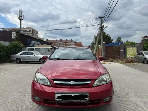 Chevrolet lacetti 1.6 автомат 2007 — настоящий живой кореец в отличном состоянии! С который вписан в... - фотография