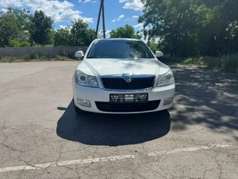 Продам ! Skoda octavia a5 ii(рестайлинг) 2013г. , двигатель 1.8 tsi ( автомат aisin) родной пробег 2... - фотография