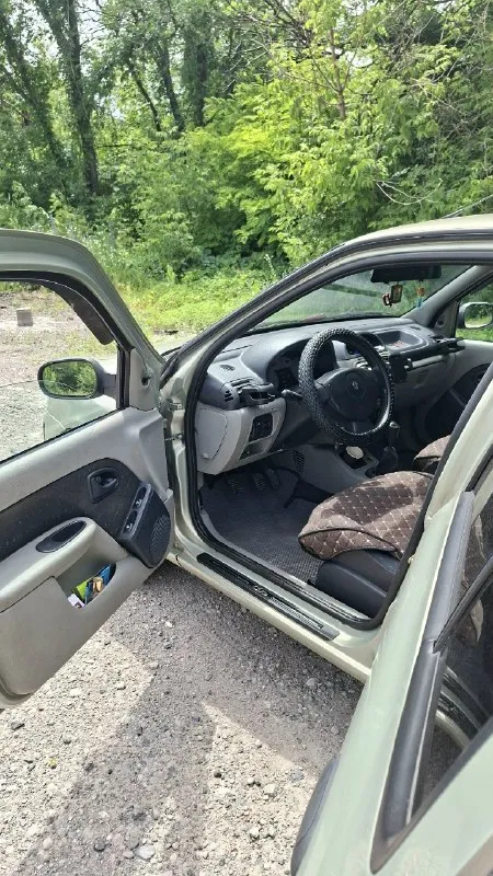 Продам renault логан 2003 года родной пробег 223 тыс. Км. 219 тыс. Км. Была замена сцепления, помбы,... - фотография