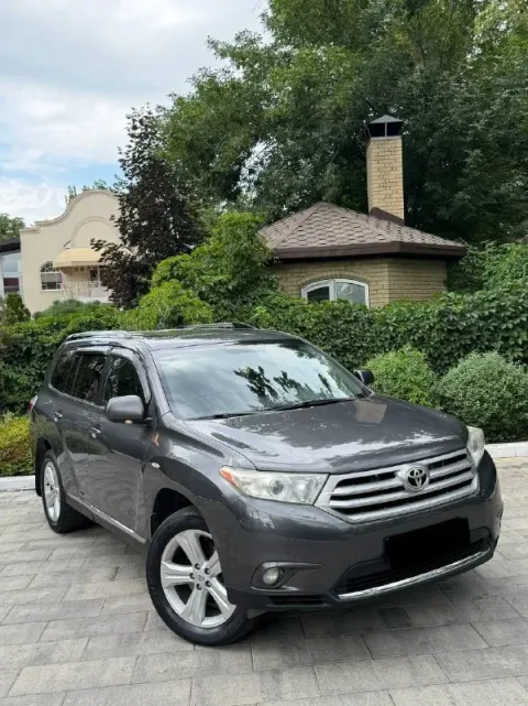 В продаже toyota highlander 2011 года!
Автомобиль в максимальной комплектации на бензиновом двигател... - фотография